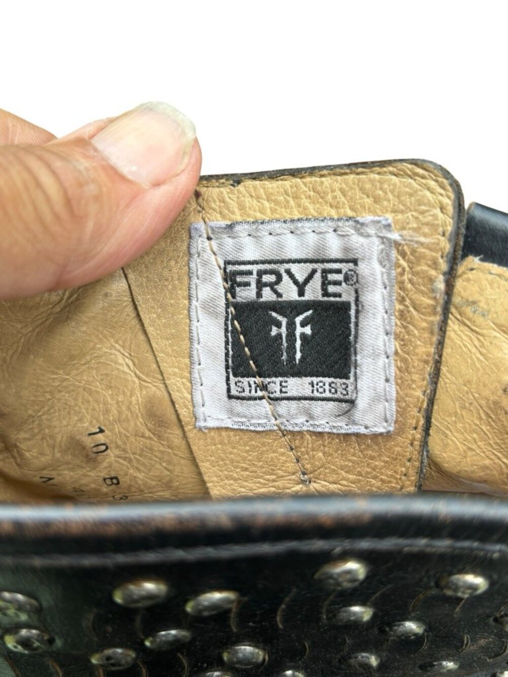 FRYE Boots Jenna Cut Womens 10 B Distressed Leather Studded Short Pull On Biker - Picture 5 of 12